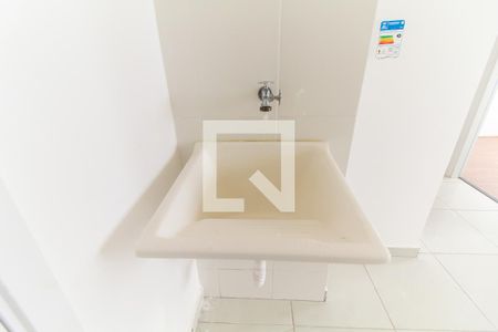 Sala/Cozinha de apartamento para alugar com 2 quartos, 32m² em Guaianases, São Paulo