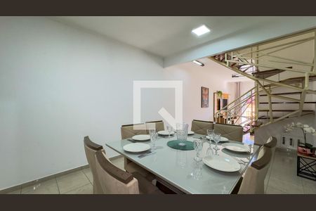 Sala de Jantar de casa à venda com 4 quartos, 305m² em Jardim Monte Azul, São Paulo