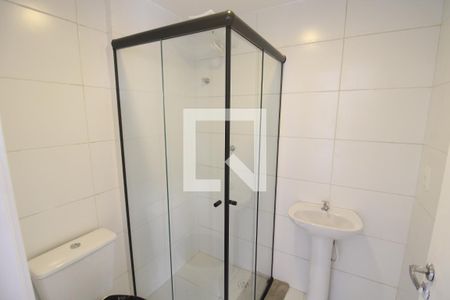 Banheiro de kitnet/studio para alugar com 1 quarto, 32m² em Parada Inglesa, São Paulo