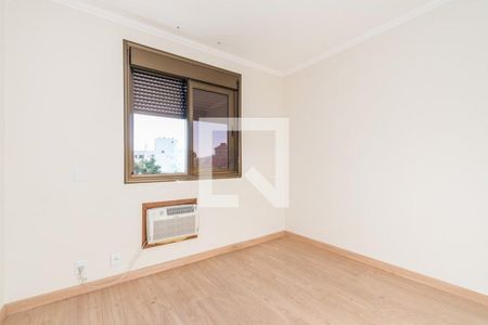 Quarto 1 de apartamento para alugar com 3 quartos, 112m² em Passo d’Areia, Porto Alegre
