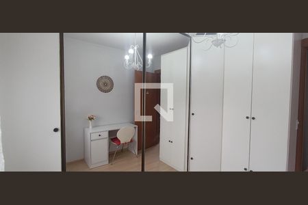 Quarto de apartamento à venda com 2 quartos, 47m² em Olaria, Canoas