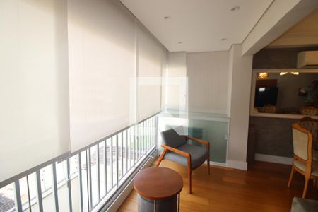 Sala / Cozinha - Varanda de apartamento para alugar com 2 quartos, 82m² em Vila Carrão, São Paulo