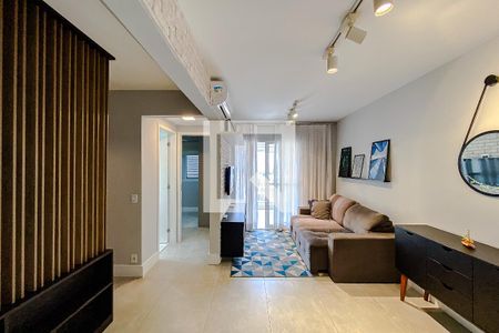 Sala de apartamento para alugar com 1 quarto, 49m² em Vila Bertioga, São Paulo