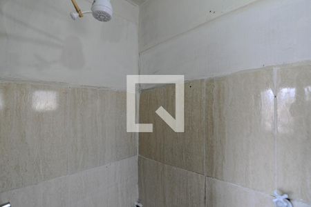 Banheiro de kitnet/studio para alugar com 1 quarto, 9m² em Jardim Betania, Mogi das Cruzes