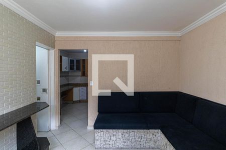 Sala de casa de condomínio para alugar com 2 quartos, 64m² em Itaquera, São Paulo