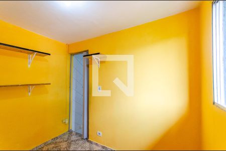 Quarto 1 de casa para alugar com 2 quartos, 50m² em Vila Pereira Cerca, São Paulo