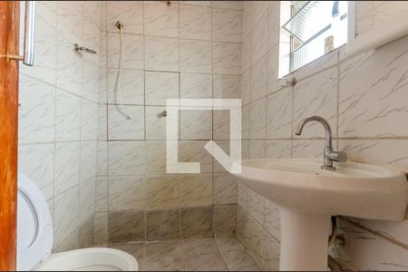 Banheiro de casa para alugar com 1 quarto, 50m² em Vila Pereira Cerca, São Paulo