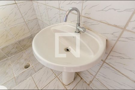 Banheiro de casa para alugar com 1 quarto, 50m² em Vila Pereira Cerca, São Paulo