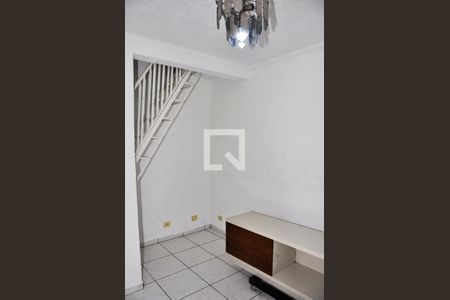 Detalhe - Sala de casa para alugar com 2 quartos, 60m² em Vila Isabel, São Paulo