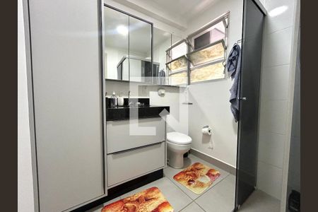 Banheiro  de apartamento para alugar com 1 quarto, 54m² em Centro, Florianópolis