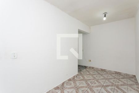 Quarto 1  de casa para alugar com 2 quartos, 120m² em Conjunto Residencial José Bonifácio, São Paulo