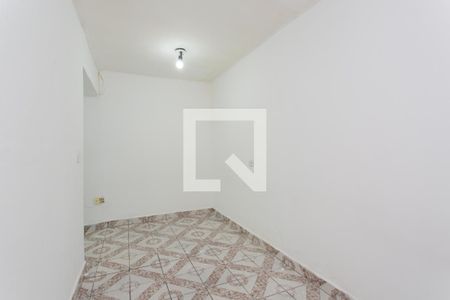 Quarto 1  de casa para alugar com 2 quartos, 120m² em Conjunto Residencial José Bonifácio, São Paulo