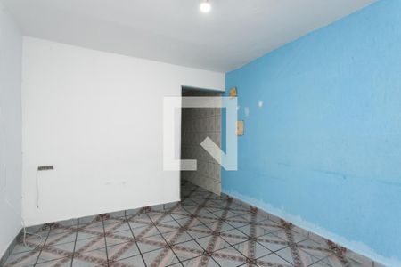 Sala de casa para alugar com 2 quartos, 120m² em Conjunto Residencial José Bonifácio, São Paulo