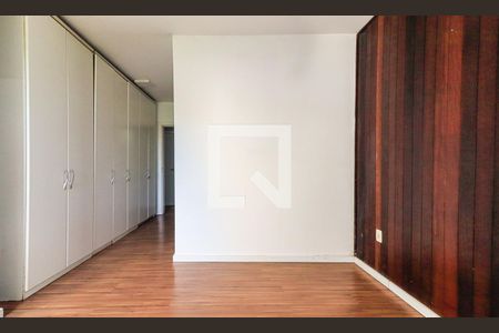 Sala de casa de condomínio para alugar com 3 quartos, 217m² em Jardim Isabel, Porto Alegre