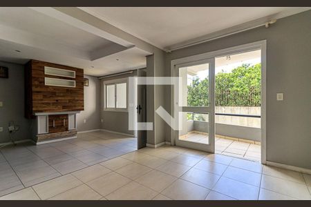 Sala de casa de condomínio para alugar com 3 quartos, 217m² em Jardim Isabel, Porto Alegre