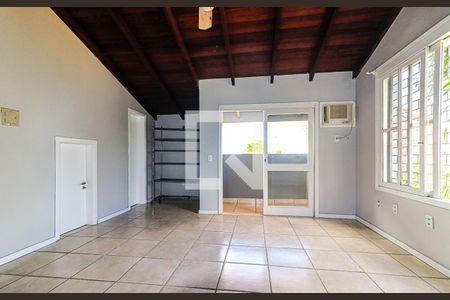 Sala de casa de condomínio para alugar com 3 quartos, 217m² em Jardim Isabel, Porto Alegre