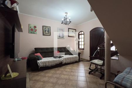 Sala de casa para alugar com 4 quartos, 180m² em Vila das Palmeiras, Guarulhos