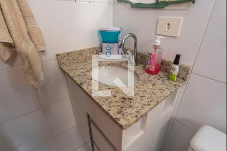 Banheiro de apartamento para alugar com 2 quartos, 32m² em Vila Floresta, Santo André