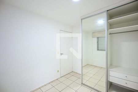 Quarto 1 de apartamento para alugar com 2 quartos, 52m² em Parque Munhoz, São Paulo