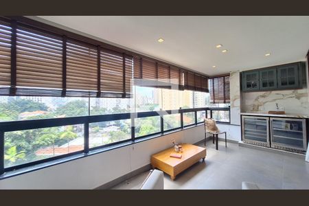 Varanda de apartamento à venda com 3 quartos, 187m² em Vila Romana, São Paulo