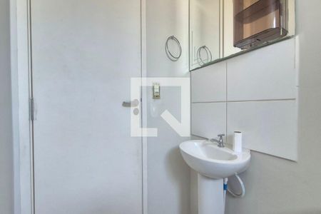 Banheiro de apartamento à venda com 2 quartos, 55m² em Vila Mimosa, Campinas