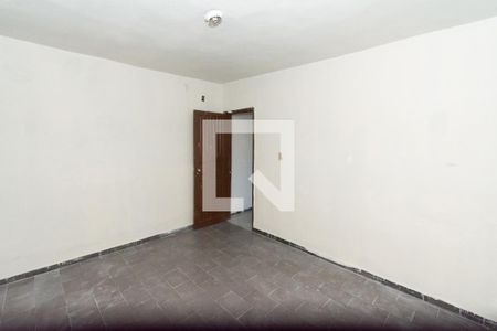 Casa1 - Quarto 1 de casa para alugar com 8 quartos, 340m² em Lindéia, Contagem