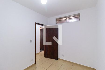 Quarto 2 de casa para alugar com 4 quartos, 152m² em Km 18, Osasco