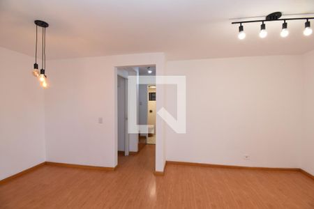 Sala de casa para alugar com 3 quartos, 80m² em Cajuru, Curitiba