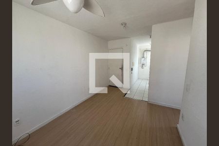 Sala de apartamento para alugar com 2 quartos, 60m² em Cordovil, Rio de Janeiro