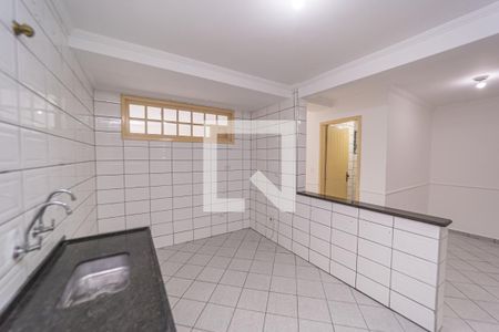 Cozinha de apartamento para alugar com 2 quartos, 60m² em Vila Ré, São Paulo