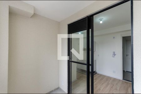 Sala- Sacada de apartamento para alugar com 2 quartos, 34m² em Moinho Velho, São Paulo