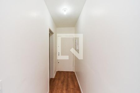 Corredor de apartamento à venda com 2 quartos, 73m² em Higienópolis, Porto Alegre