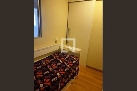 Quarto de casa para alugar com 2 quartos, 125m² em Conjunto Habitacional A. E. Carvalho, São Paulo