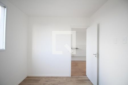 Quarto 1 de apartamento para alugar com 2 quartos, 40m² em Jardim Maria Duarte, São Paulo