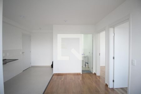 Sala de apartamento para alugar com 2 quartos, 40m² em Jardim Maria Duarte, São Paulo