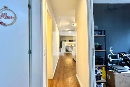 Corredor de apartamento para alugar com 3 quartos, 89m² em Jardim Prudência, São Paulo