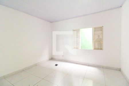Quarto 1 de casa para alugar com 2 quartos, 60m² em Jardim Helena, São Paulo