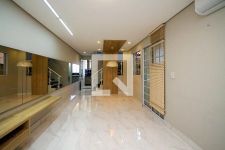Sala de casa de condomínio para alugar com 3 quartos, 180m² em Jardim Nova Coimbra, Cotia