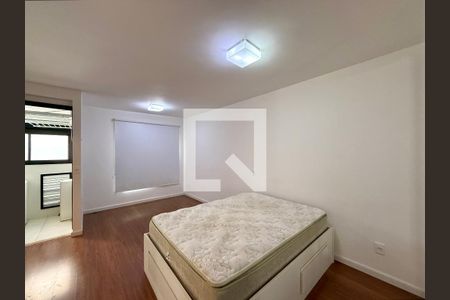 Sala/Quarto de kitnet/studio para alugar com 1 quarto, 26m² em Cidade Monções, São Paulo