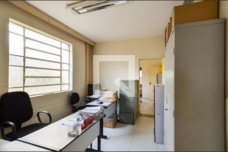 Quarto 3 de casa à venda com 4 quartos, 260m² em Santa Efigênia, Belo Horizonte