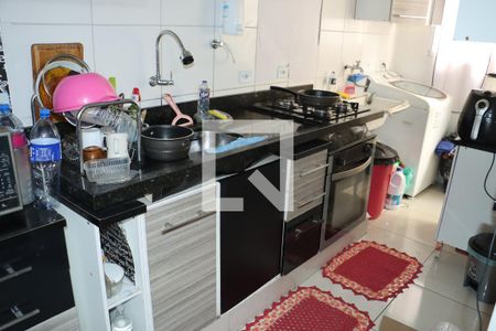Apartamento para alugar com 2 quartos, 56m² em Cemucam, Cotia