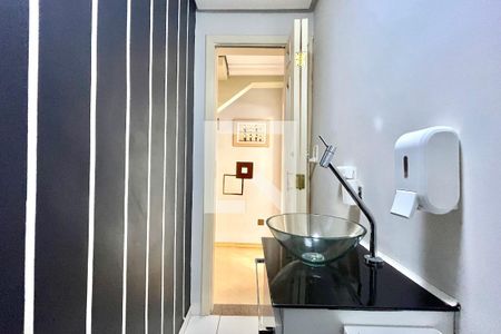 Lavabo de casa à venda com 2 quartos, 140m² em Mirandópolis, São Paulo