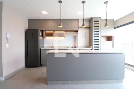 Sala/Cozinha/Área de serviço de apartamento para alugar com 2 quartos, 55m² em Vila Anastácio, São Paulo