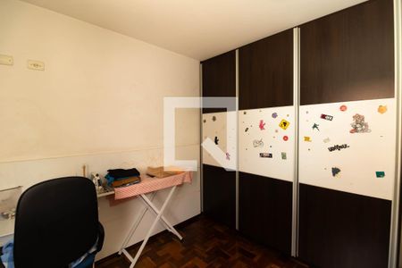 Casa à venda com 5 quartos, 200m² em Parque Peruche, São Paulo