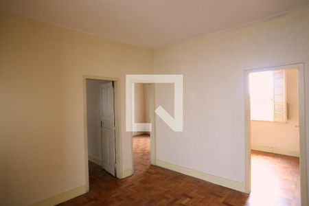 Sala de casa à venda com 3 quartos, 400m² em Santa Efigênia, Belo Horizonte