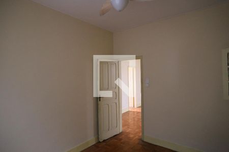 Sala 1 de casa à venda com 3 quartos, 400m² em Santa Efigênia, Belo Horizonte