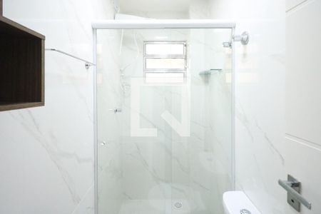 Banheiro de apartamento para alugar com 1 quarto, 65m² em Taboão, Diadema