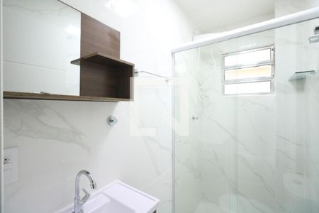 Banheiro de apartamento para alugar com 1 quarto, 65m² em Taboão, Diadema