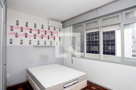 Quarto 1 de apartamento para alugar com 2 quartos, 90m² em Centro Histórico, Porto Alegre