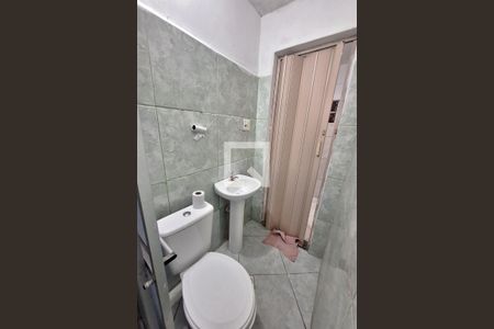 Banheiro de casa para alugar com 1 quarto, 42m² em Parque Uruguaiana, Duque de Caxias